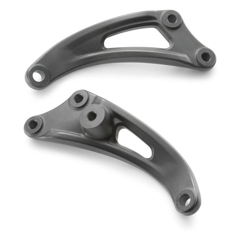 Engine brace set